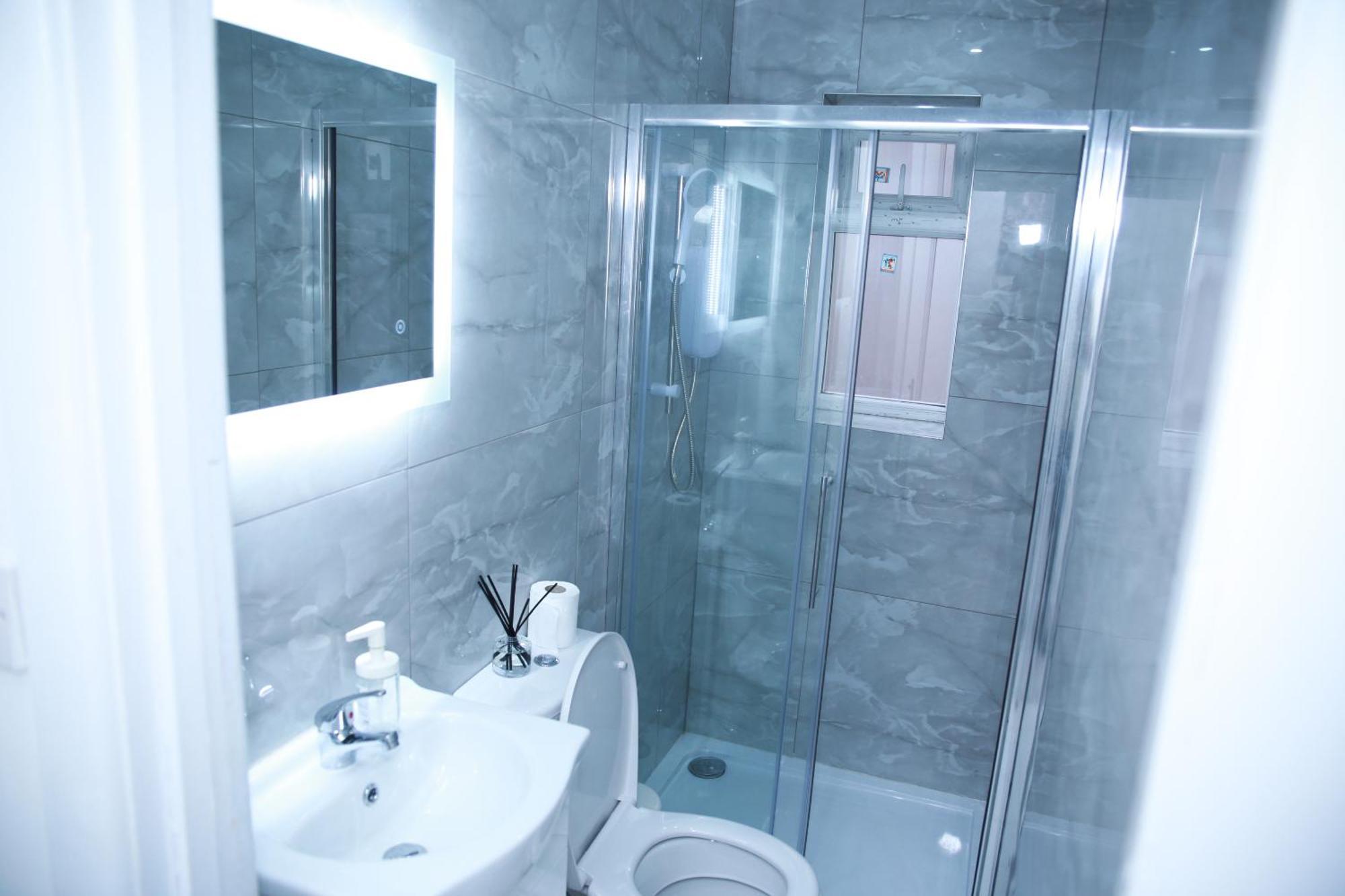 Apartmán Harrow Luxury Flat With Free Parking. Londýn Exteriér fotografie